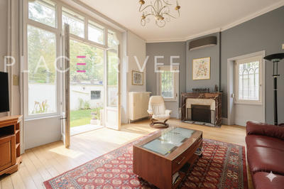 Maison - 224 m² - 13 pièces