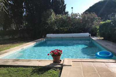 Maison - 230 m² - 9 pièces