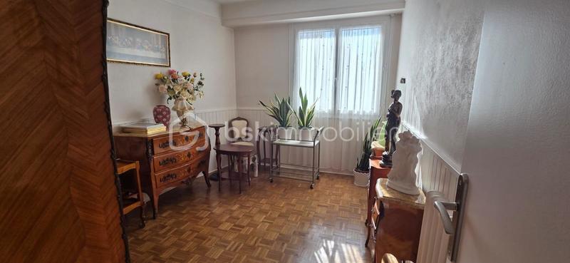 Appartement - 75 m² - 4 pièces