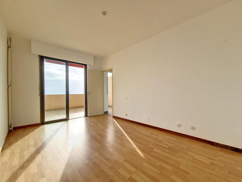Appartement - 143 m² - 5 pièces
