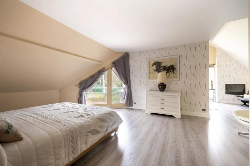 Maison d'architecte - 205 m² - 8 pièces