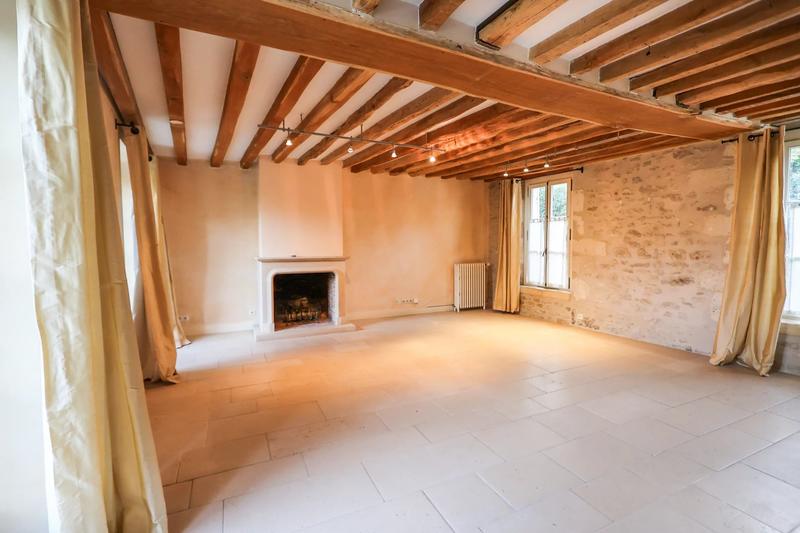 Maison - 220 m² - 7 pièces