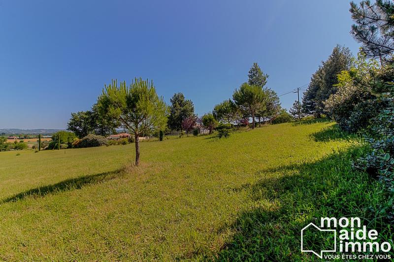 Terrain - 1 800 m²