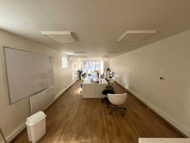 Local commercial - 60 m² - 1 pièce