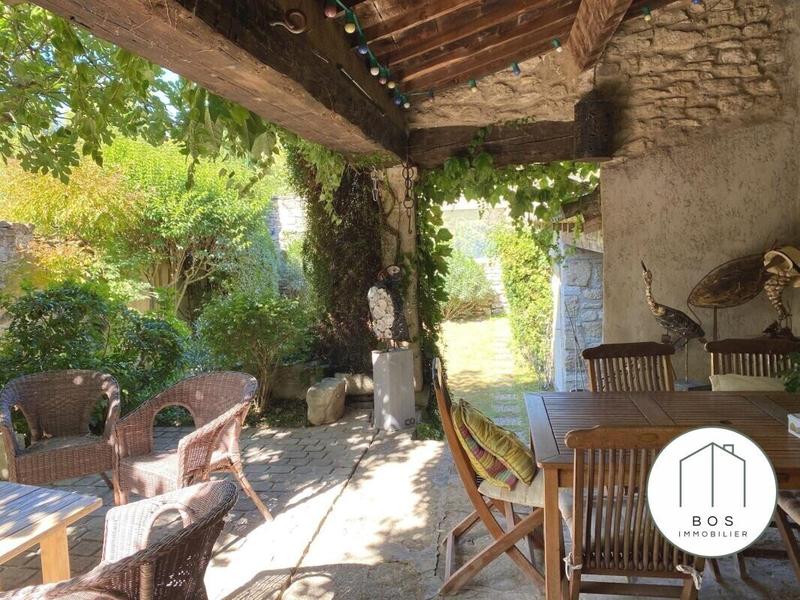 Maison - 189 m² - 5 pièces