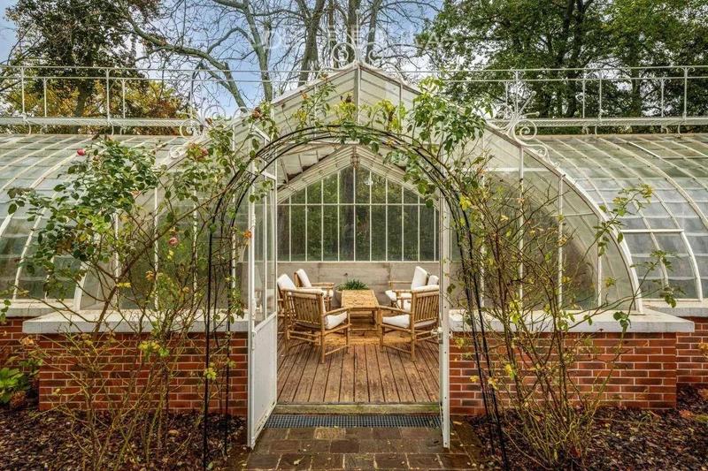 Château - 826 m² - 18 pièces