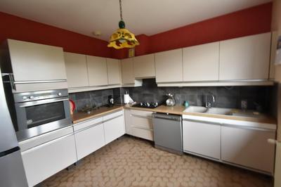 Maison - 102 m² - 9 pièces