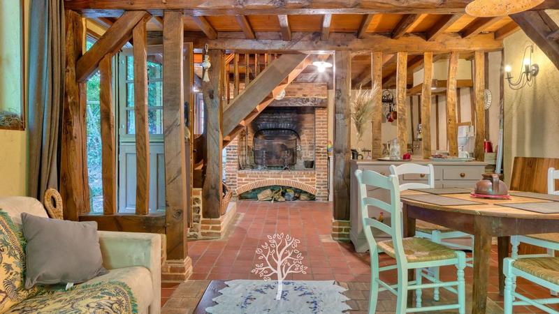 Chaumière - 198 m² - 6 pièces