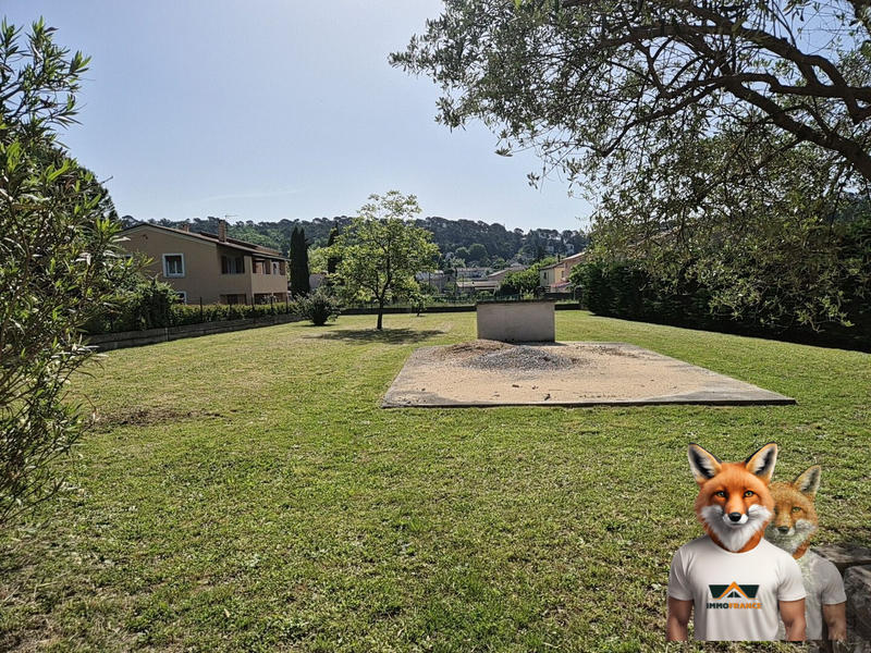 Maison traditionnelle - 186 m² - 8 pièces