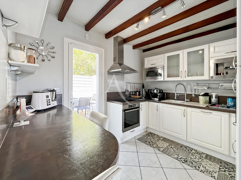 Maison - 110 m² - 4 pièces