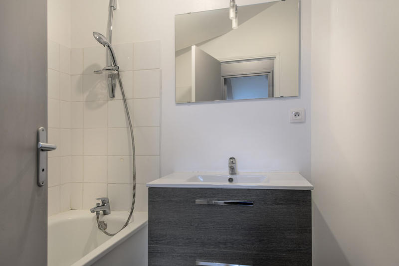 Appartement - 83 m² - 5 pièces