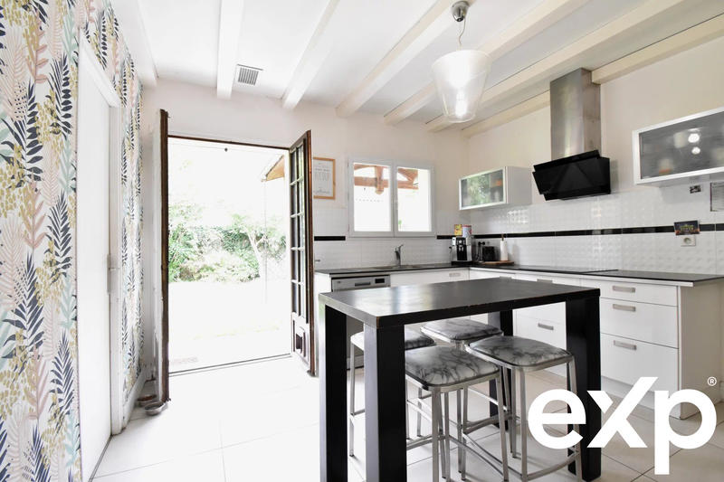 Maison - 162 m² - 6 pièces