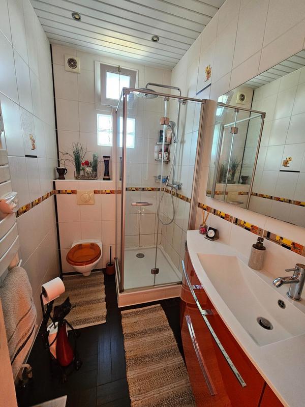 Maison - 220 m² - 9 pièces