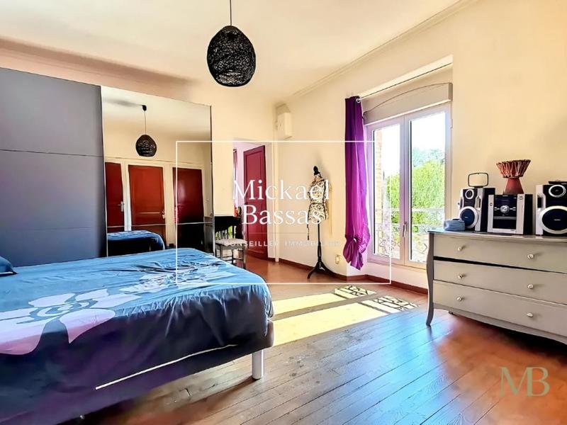 Maison - 102 m² - 4 pièces