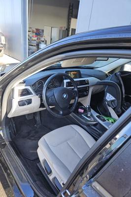 Bmw Série 3 F30 Lci 316d 116 ch Lounge a