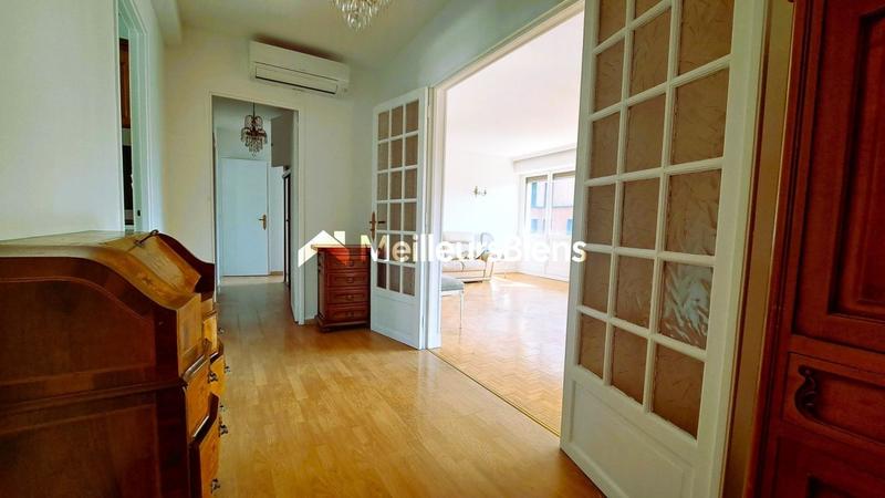Appartement - 96 m² - 4 pièces