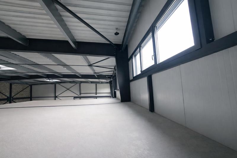 Entrepôt - 237 m²