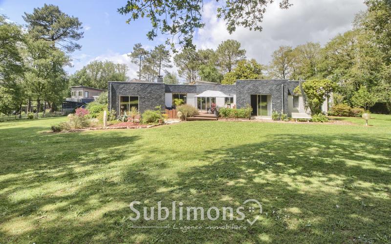 Maison - 291 m² - 6 pièces