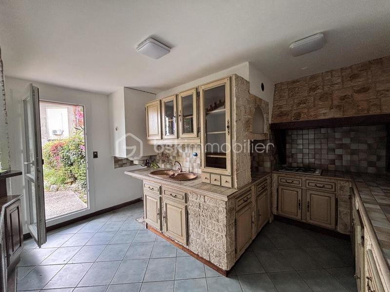 Appartement - 83 m² - 4 pièces