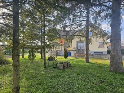 Maison - 178 m² - 8 pièces