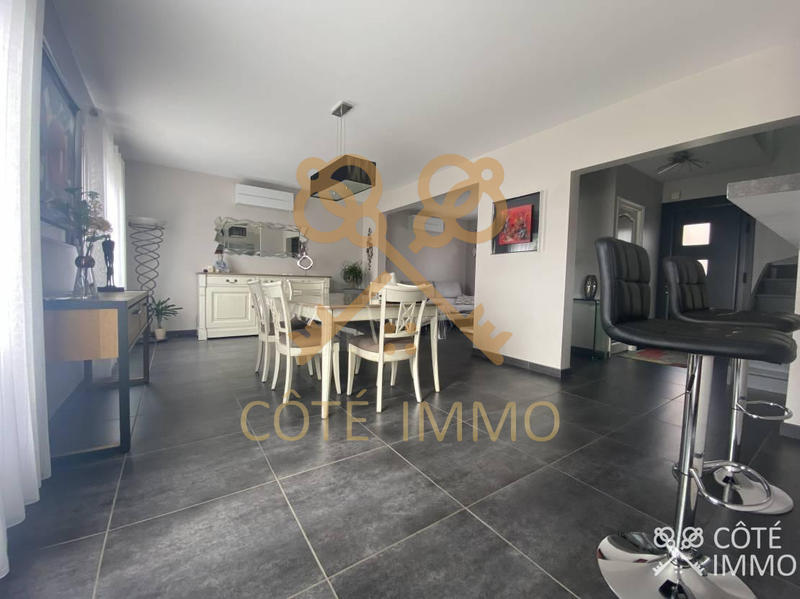 Maison - 111 m² - 5 pièces