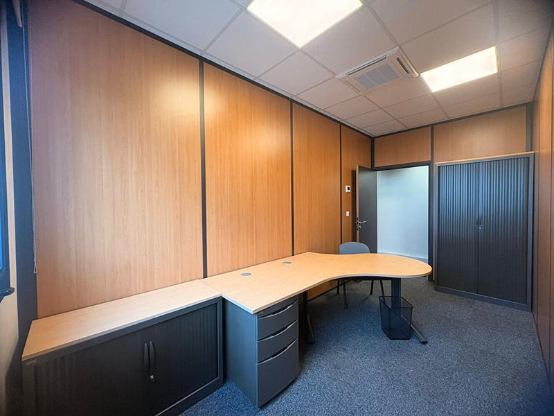 Bureau - 11 m² - 1 pièce