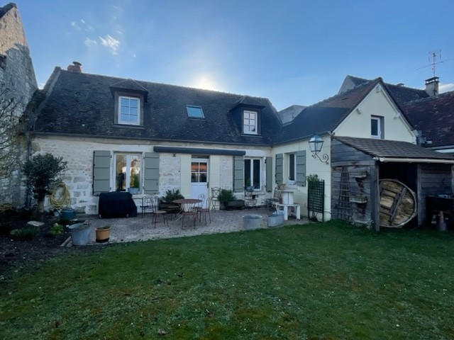 Maison - 170 m² - 9 pièces