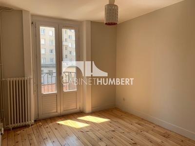 Appartement - 77 m² - 4 pièces