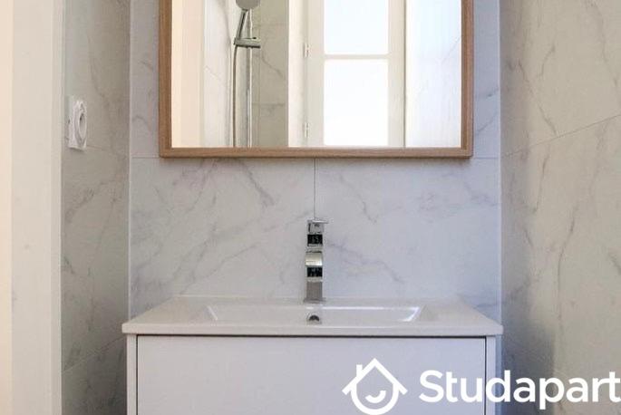 Chambre - 13 m² - 1 pièce