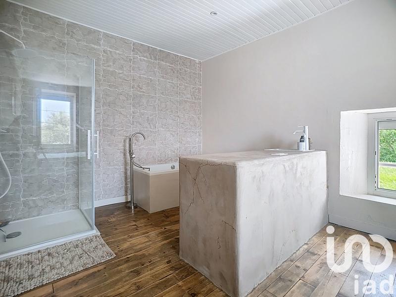 Maison - 104 m² - 5 pièces