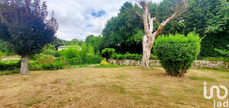 Maison - 225 m² - 9 pièces