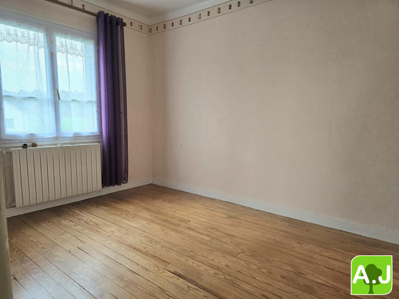 Maison - 64 m² - 5 pièces