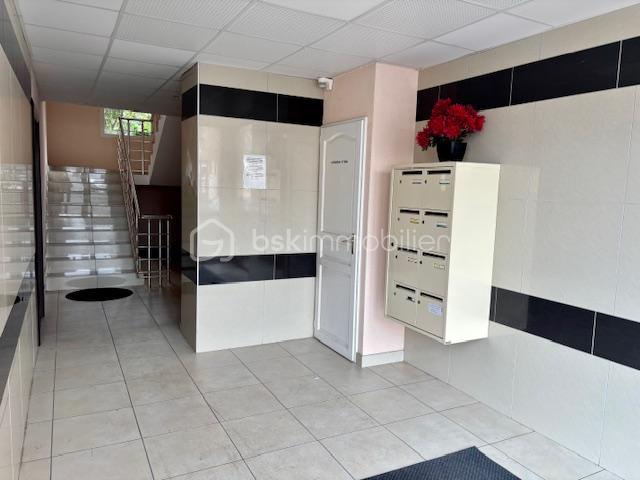 Appartement - 95 m² - 4 pièces