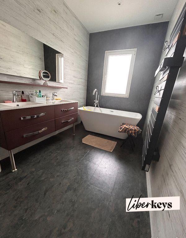 Maison - 277 m² - 6 pièces