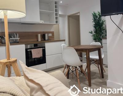 Chambre - 9 m² - 1 pièce