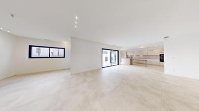 Maison - 201 m² - 5 pièces