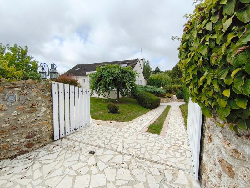 Maison - 177 m² - 7 pièces