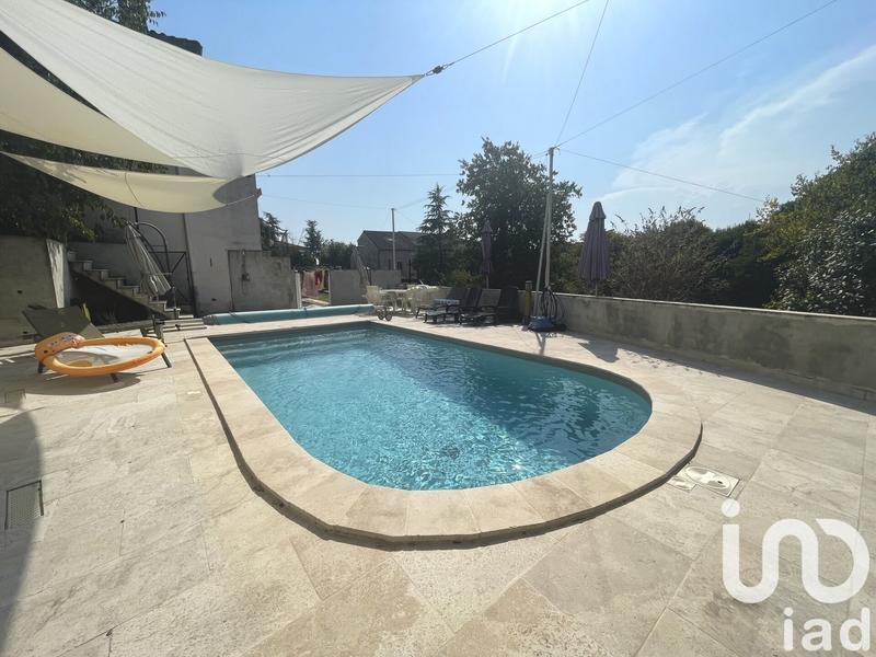 Maison - 213 m² - 8 pièces