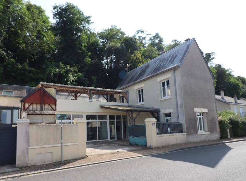 Maison - 247 m² - 11 pièces