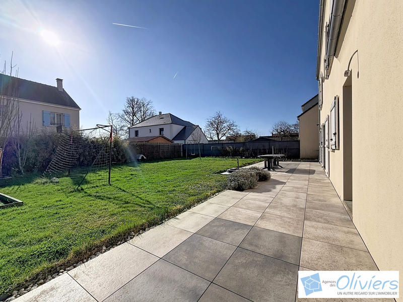 Maison - 140 m² - 6 pièces