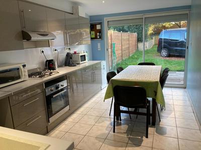 Maison de ville - 90 m² - 4 pièces