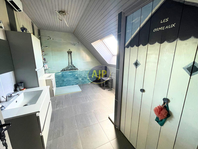 Maison - 155 m² - 7 pièces