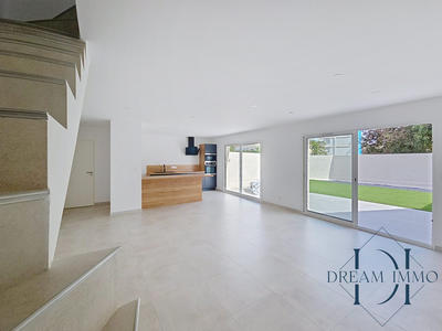 Villa - 90 m² - 4 pièces