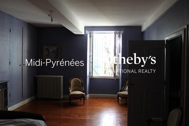 Maison de maîtres - 355 m² - 7 pièces