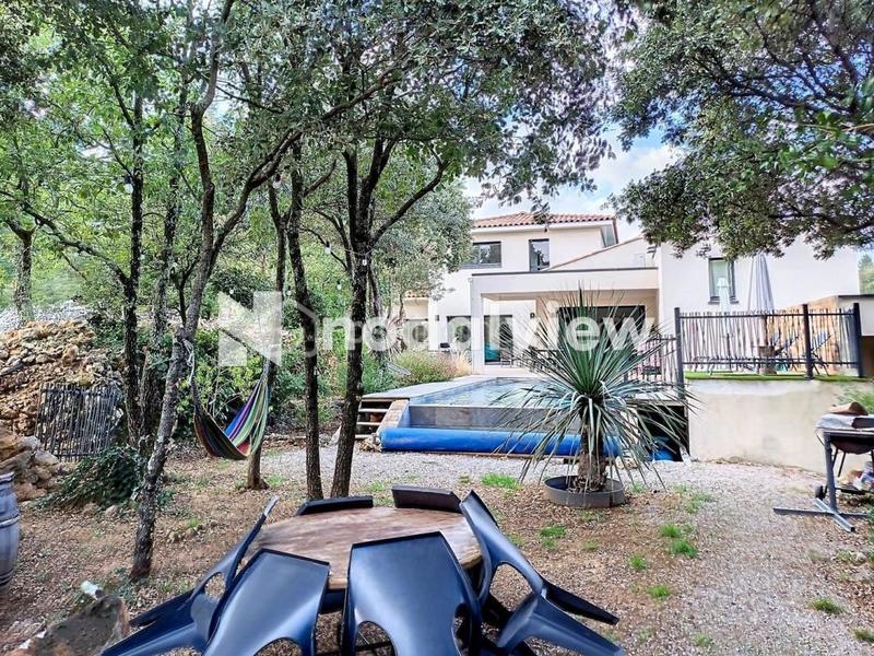 Maison d'architecte - 220 m² - 9 pièces