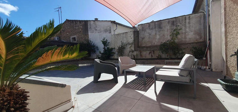 Maison traditionnelle - 176 m² - 4 pièces