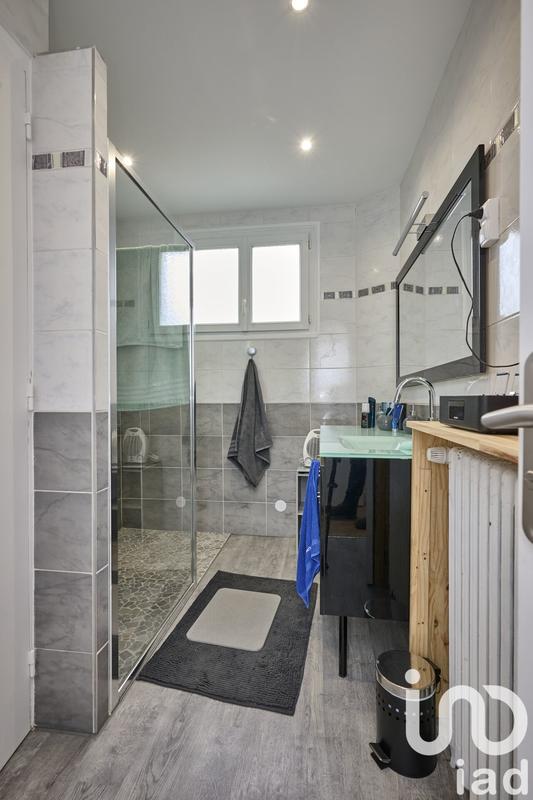 Appartement - 97 m² - 5 pièces