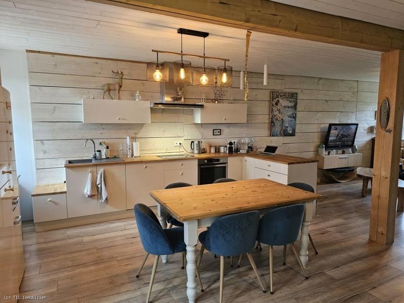 Propriété - 224 m² - 8 pièces