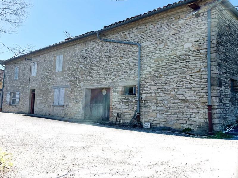 Corps de ferme - 156 m² - 6 pièces