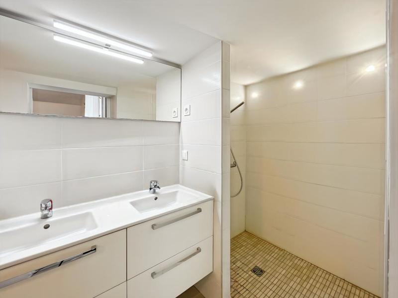 Maison - 181 m² - 6 pièces